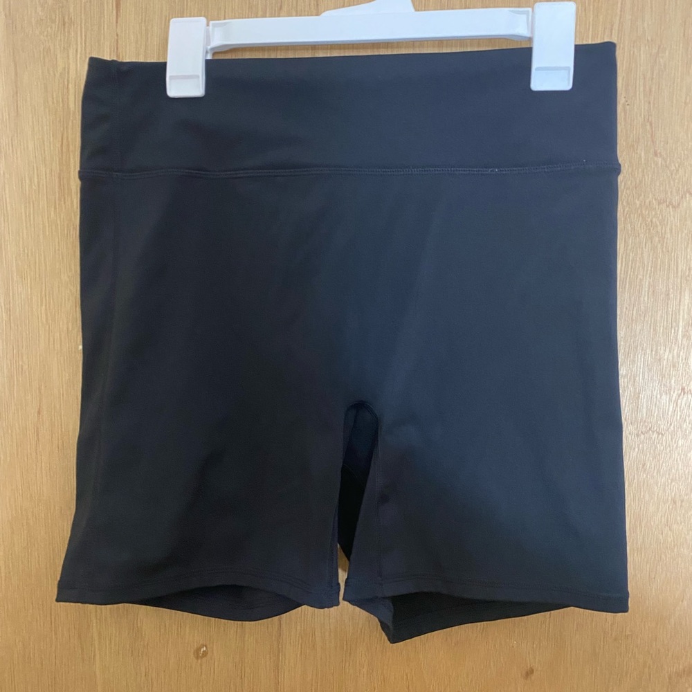 Fabletics Black Women's Biker Shorts